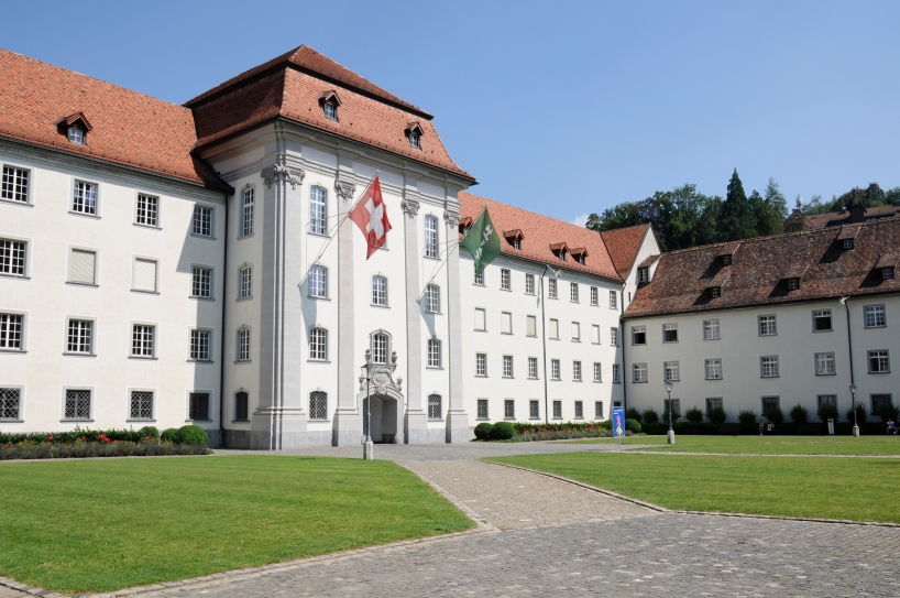 Regierungsgebäude Sommer